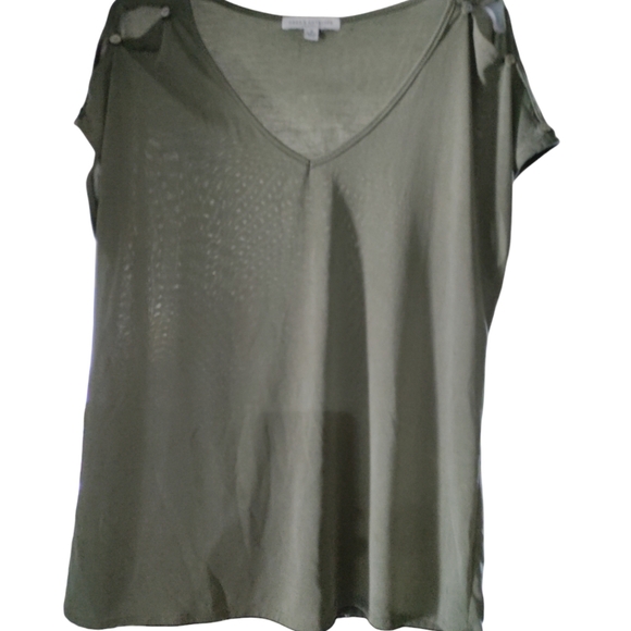 Women's Top size medium - Picture 2 of 6